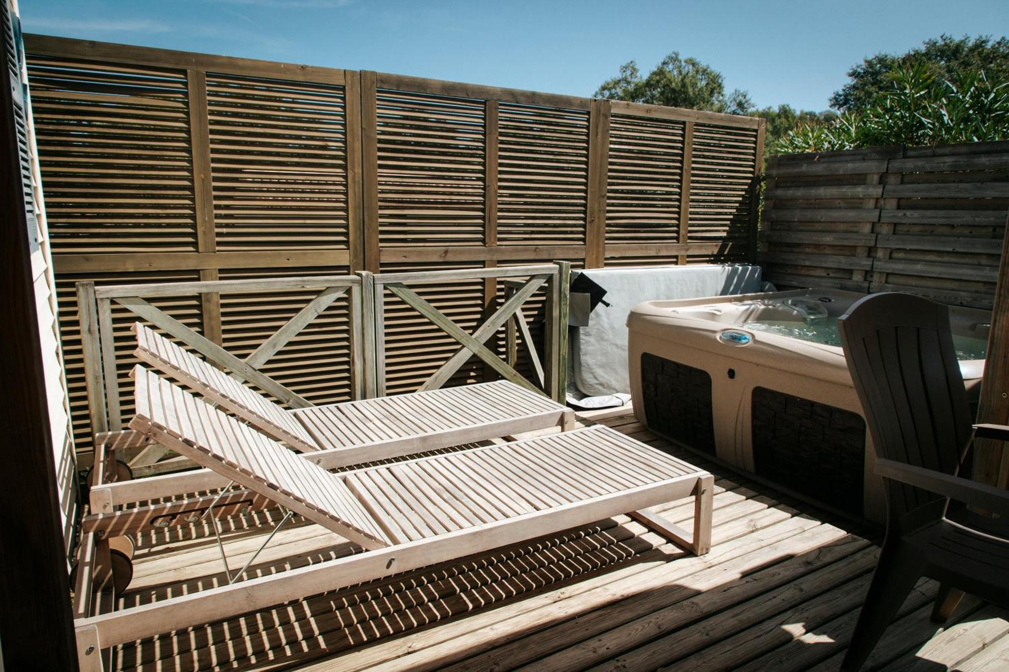 Camping Lou Cabasson Bormes-les-Mimosas Exterior photo